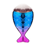 Brush for dusting fish, powder purple-blue